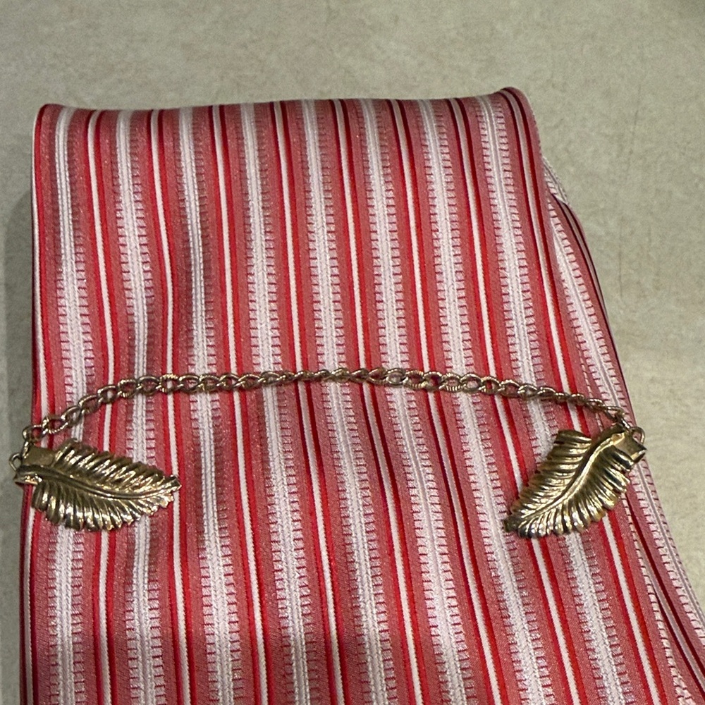 Vintage 1946 Gold Leaf Tie Chain